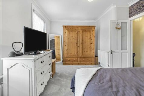 Bedroom 1 (3)