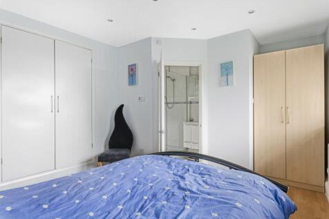 Bedroom 1 (3)