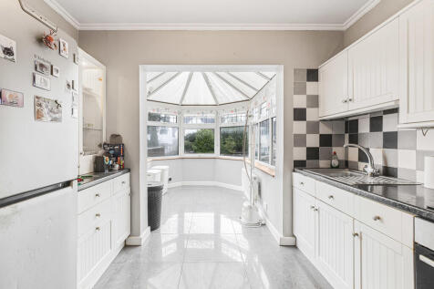 Kitchen (2)