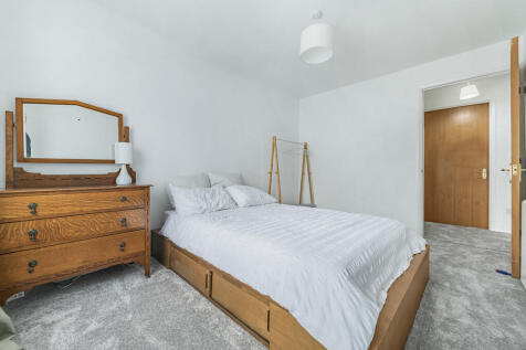Bedroom (2)