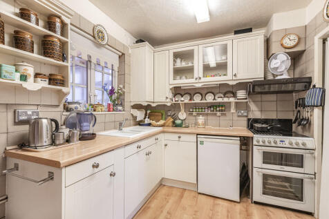 Kitchen (2)