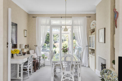 Dining Room (2)