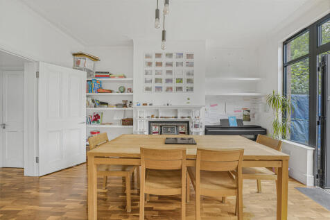 Dining Room (3)