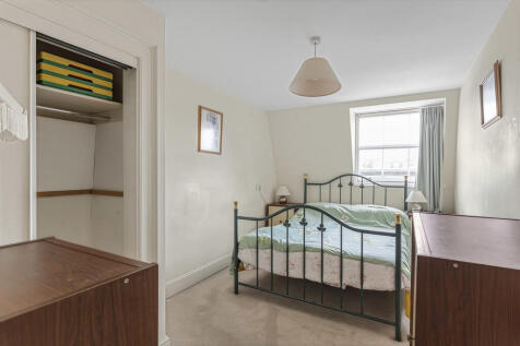 Bedroom (2)