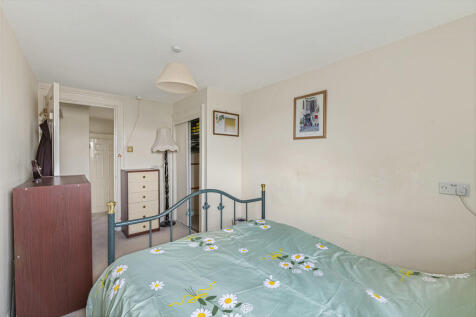 Bedroom (4)