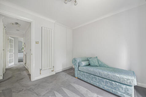 Bedroom 2 (2)