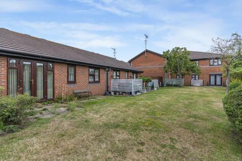 Rear Garden Commu...