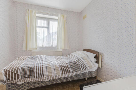 Bedroom 3 (3)