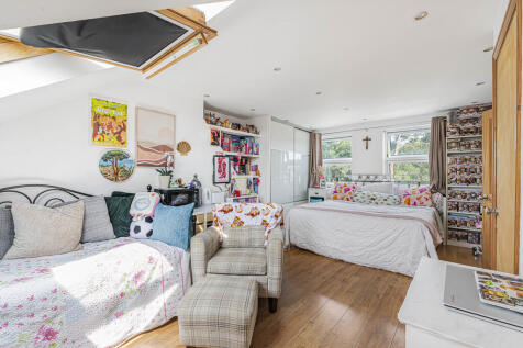 Bedroom 1 (5)