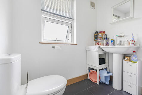En-suite Shower R...