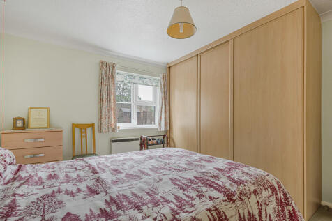 Bedroom 1 (3)