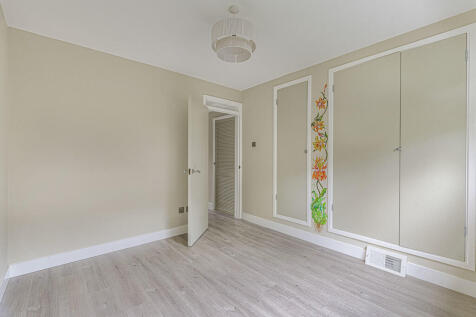 Bedroom 2 (2)