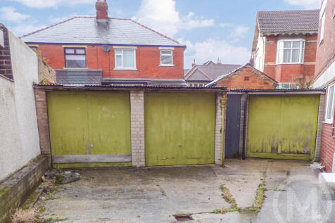 F4 235 whitegate (8)BS.JPG