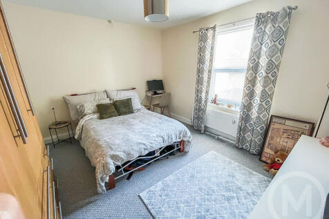 brierly bed a.JPG