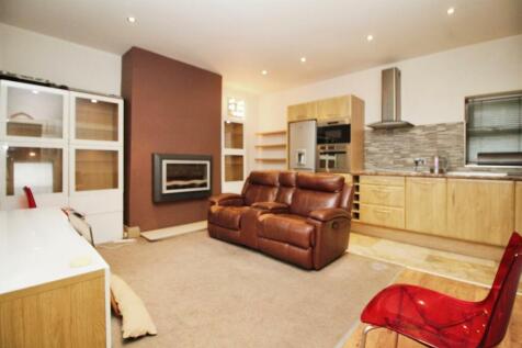 Living Room (2)