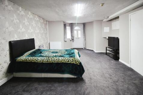 Lower Ground Floor Bedroom