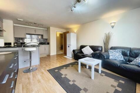 Dining / Living Room