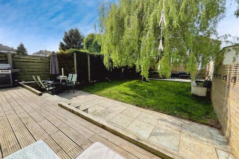 Rear Garage
