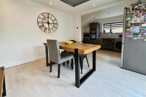 Diner/Kitchen