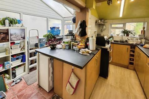 Kitchen/Conservatory