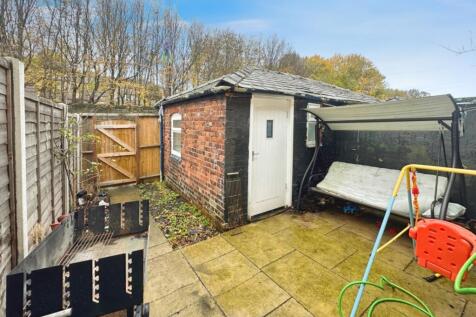 Rear Garden &amp; Outbuilding