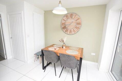 open plan kitchen/diner