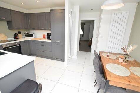 open plan kitchen/diner