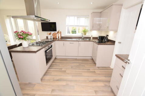 open plan kitchen/diner