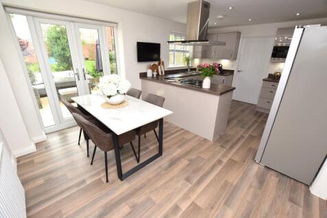 open plan kitchen/diner