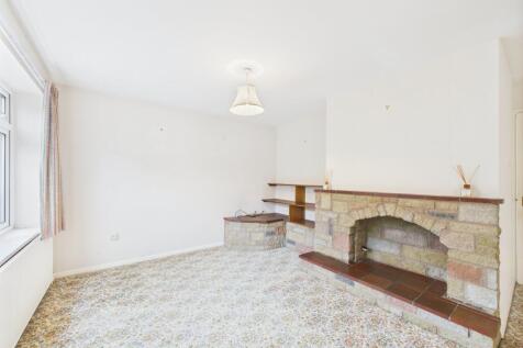 open plan lounge &amp; dining room