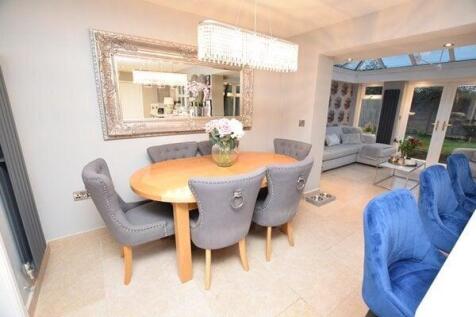open plan kitchen/diner