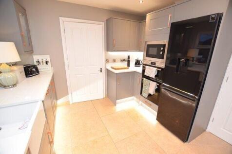 open plan kitchen/diner