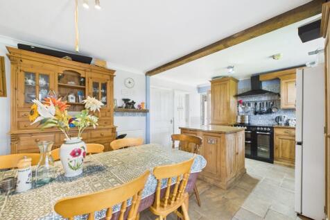 dining/kitchen