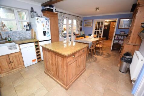 open plan kitchen &amp; dining room