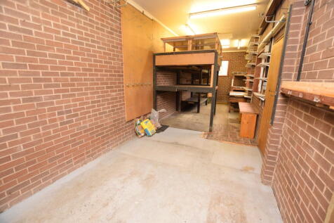 garage &amp; workshop