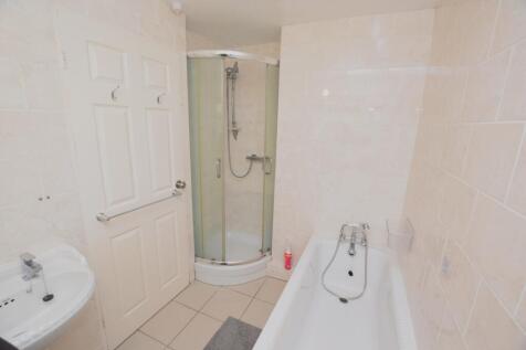 bath &amp; shower room