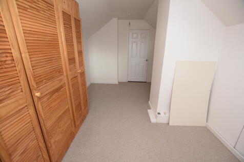 bedroom three/study