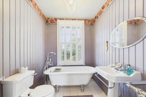 2nd bathroom