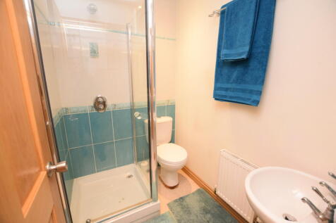 en-suite shower room