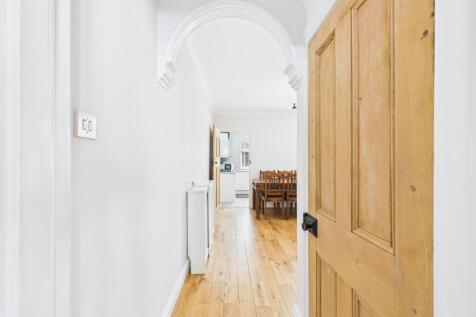 inner hall to dining room
