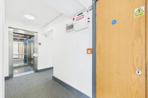 lift serving all floors