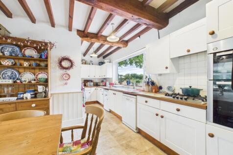 dining/kitchen