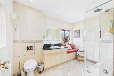 family shower room