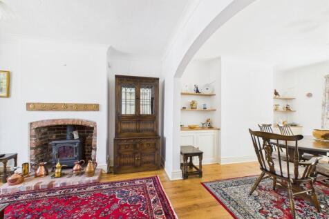 lounge into the dining room