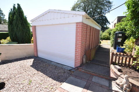 detached garage