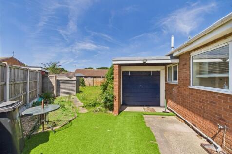 garage and side garden