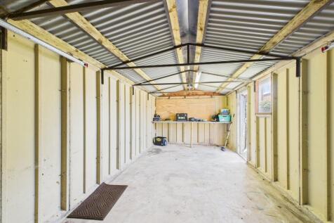 detached garage