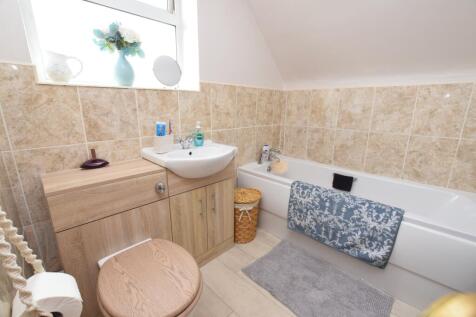 bath &amp; shower room