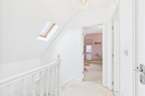 2nd floor landing