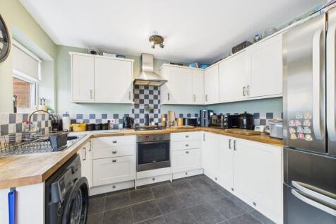 dining/kitchen